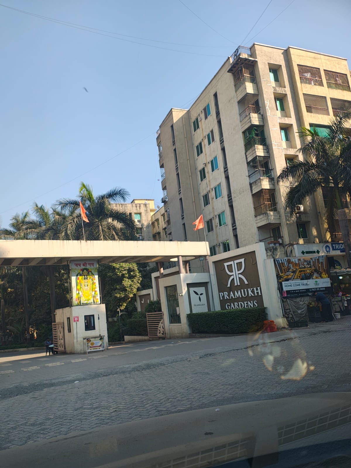 960 square feet Flat for sale in Alok City