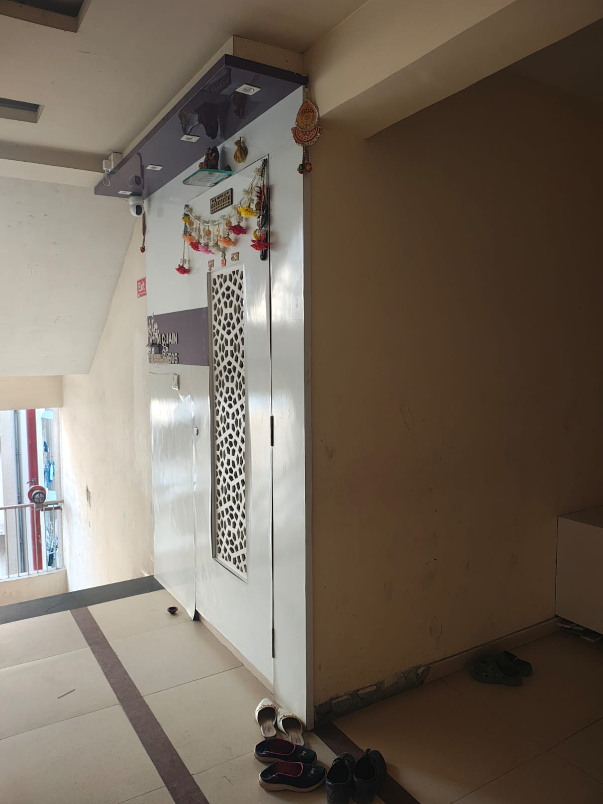 960 square feet Flat for sale in Alok City — photo 3