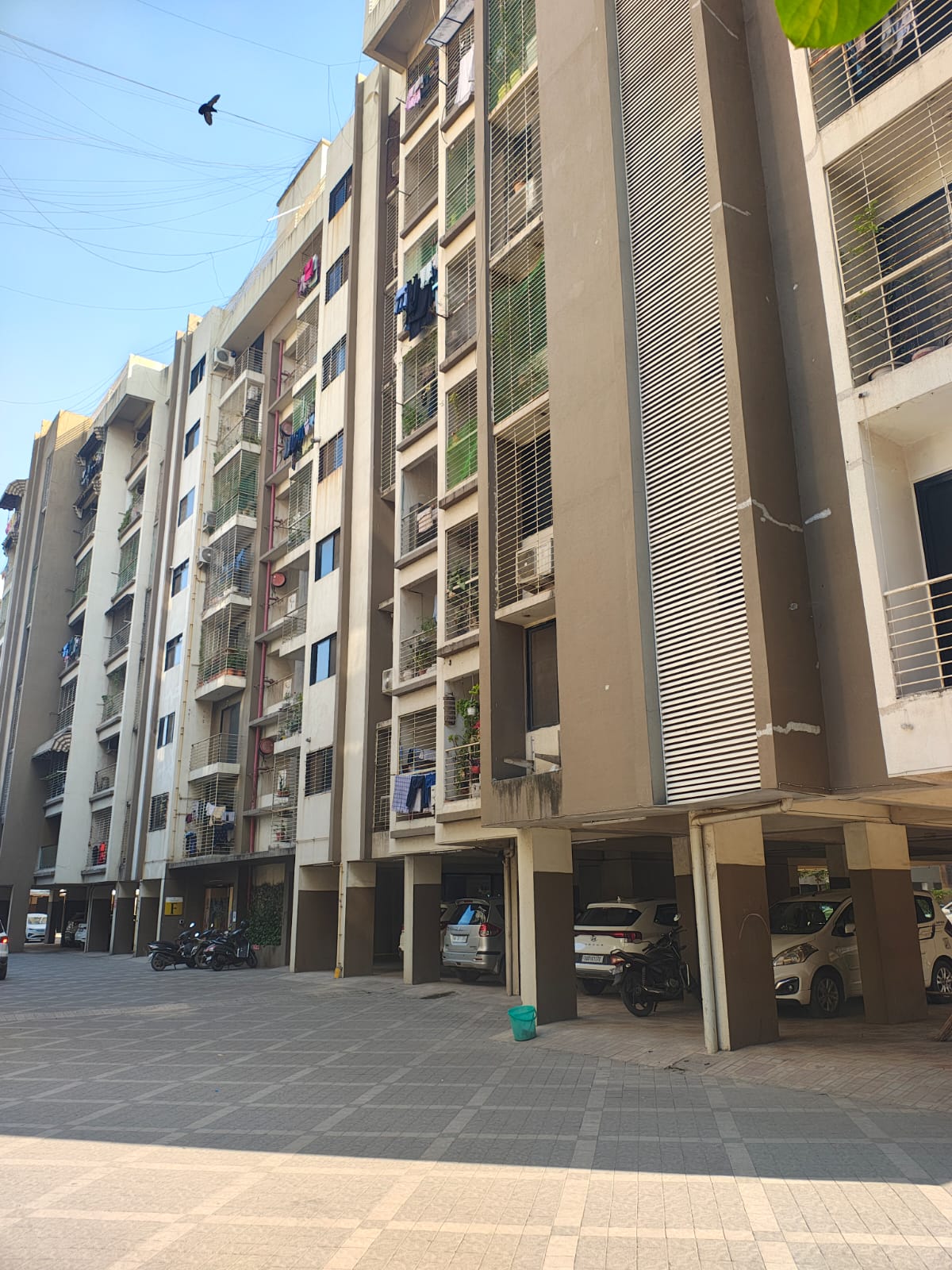 960 square feet Flat for sale in Alok City — photo 9