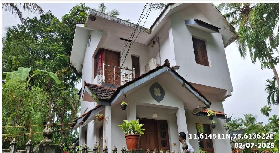 104.6 square feet Individual House for sale in Vadakara