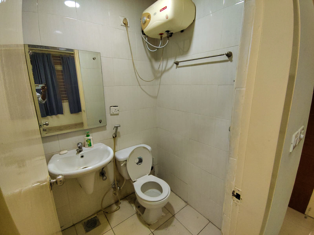 2475 square feet Flat for sale in Hyderabad — photo 11