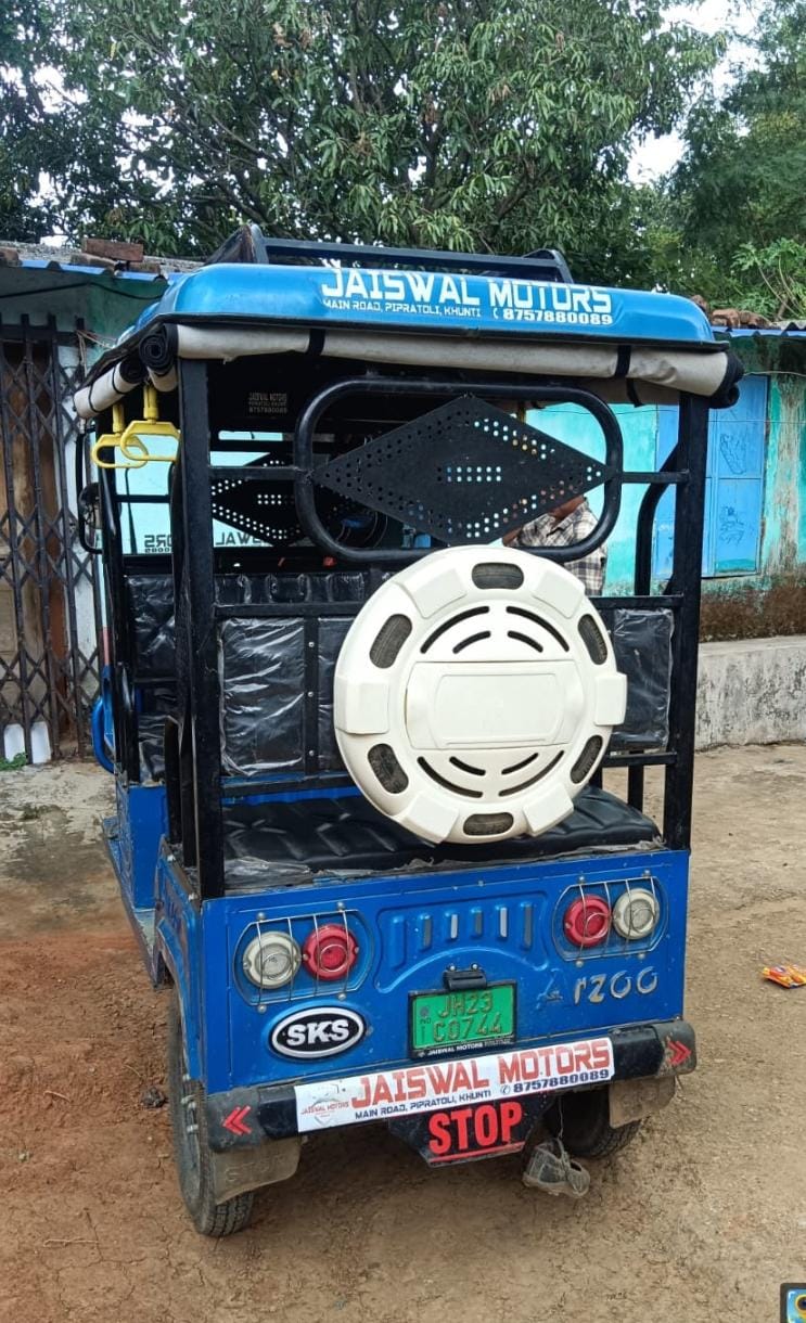 2024 Kinetic Green Super DX Electric Passenger Passenger E-rickshaw 99 km 2 years for sale in KHUNTI Khunti