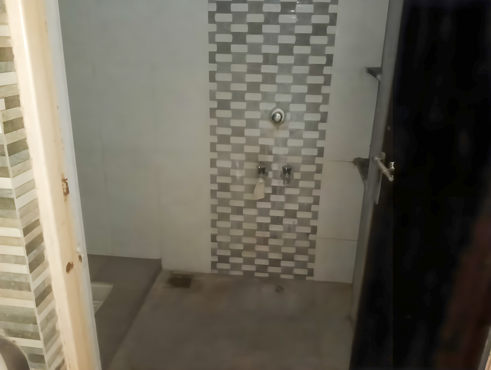 200 square yard Flat for sale in Ahmedabad — photo 7