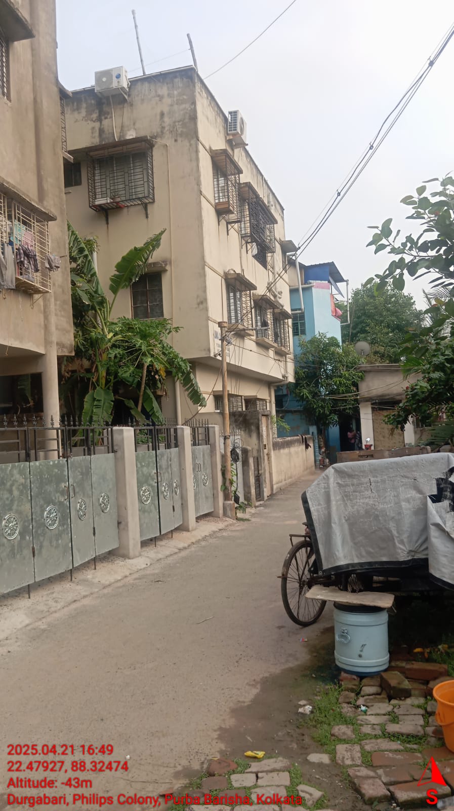 2 BHK Flat for sale in UMA APARTMENT, ISHAN GHOSH ROAD PURBA BARISHA KOLKATA 700008 NEAR EAST PARK AUTO STAND Kolkata — photo 3