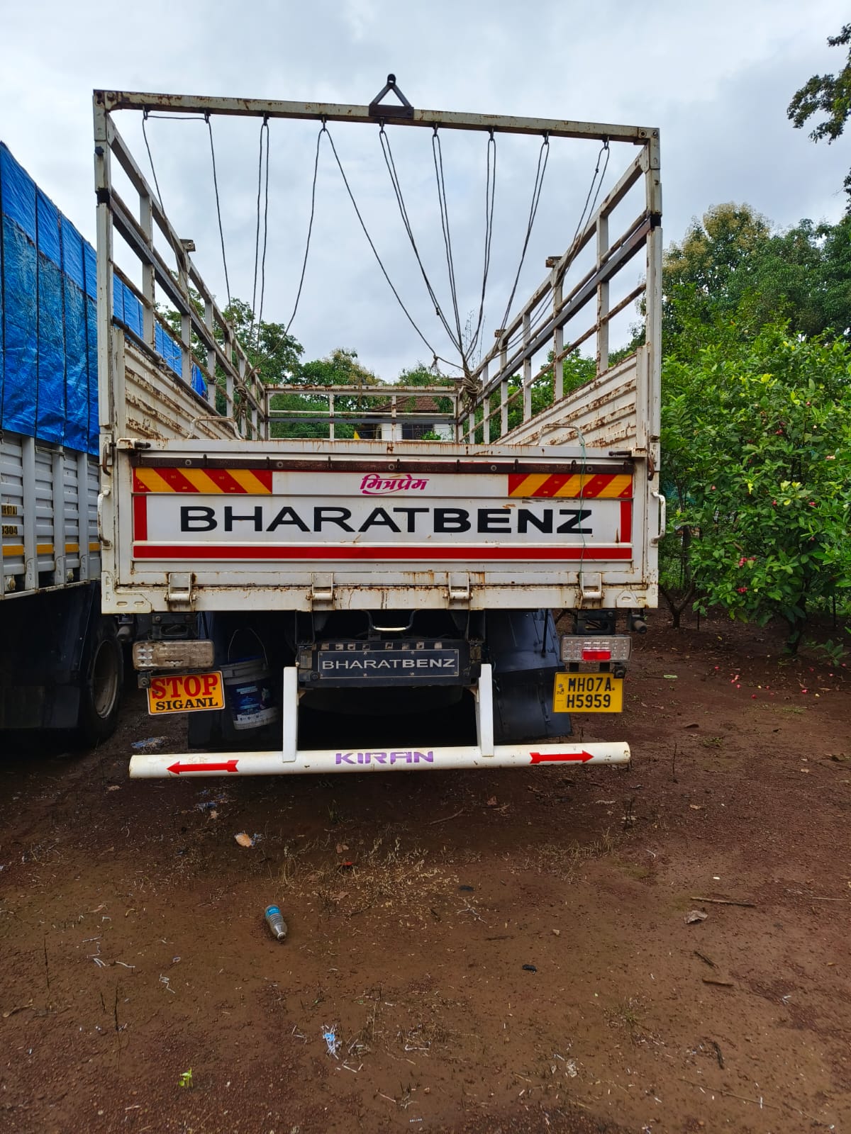 2023 BharatBenz 1617R 5100/CBC Truck 121298 km 3 years for sale in Elite Parking Kudal — photo 4