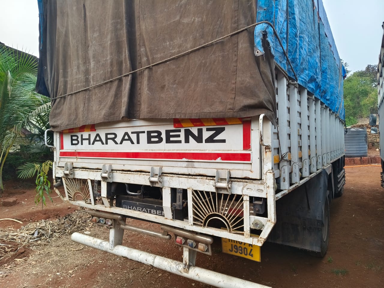 2023 BharatBenz 1617R 5100/CBC Truck 130000 km 3 years for sale in Elite Parking Kankavli — photo 2