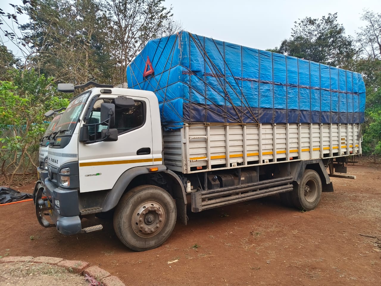 2023 BharatBenz 1617R 5100/CBC Truck 130000 km 3 years for sale in Elite Parking Kankavli