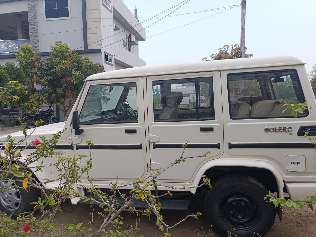 2020 Mahindra Bolero B4 SUV 92000 km 6 years for sale in passivedala bank of india Chagallu