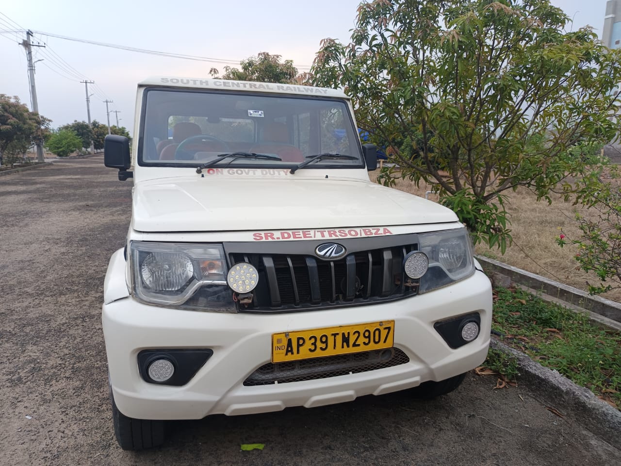 2020 Mahindra Bolero B4 SUV 94000 km 6 years for sale in passivedala bank of india Chagallu