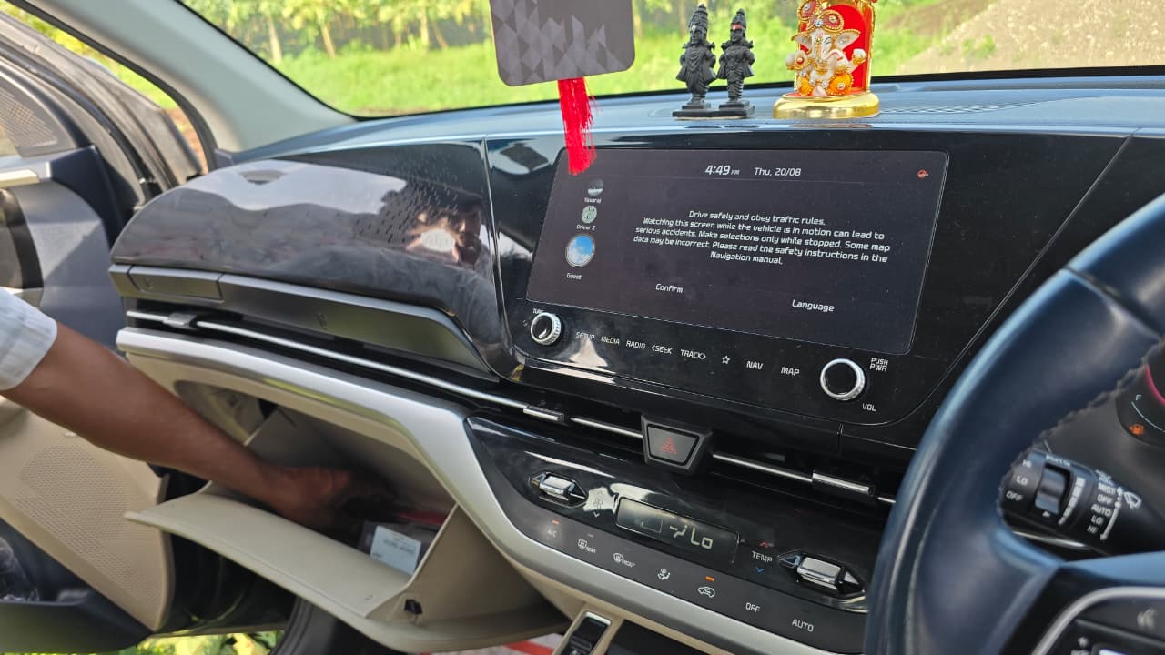 2023 Kia Carens Luxury Plus MPV 52000 km 3 years for sale in MAKHMALABAD Nashik — photo 5
