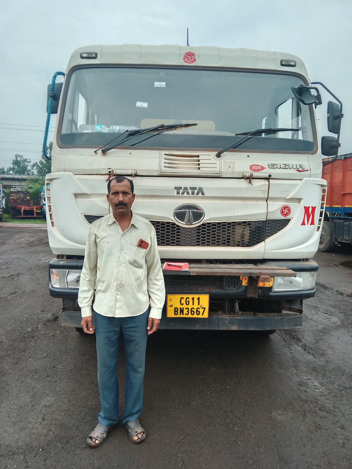 2024 Tata Signa 5530.S 4x2 Standard Trailer 300000 km 2 years for sale in Hightech Parking, opposite Durga Dharamkata, Beside Flipkart Best Price, Ring Road No-2, Bhanpuri, Raipur (C.G.) Raipur — photo 3