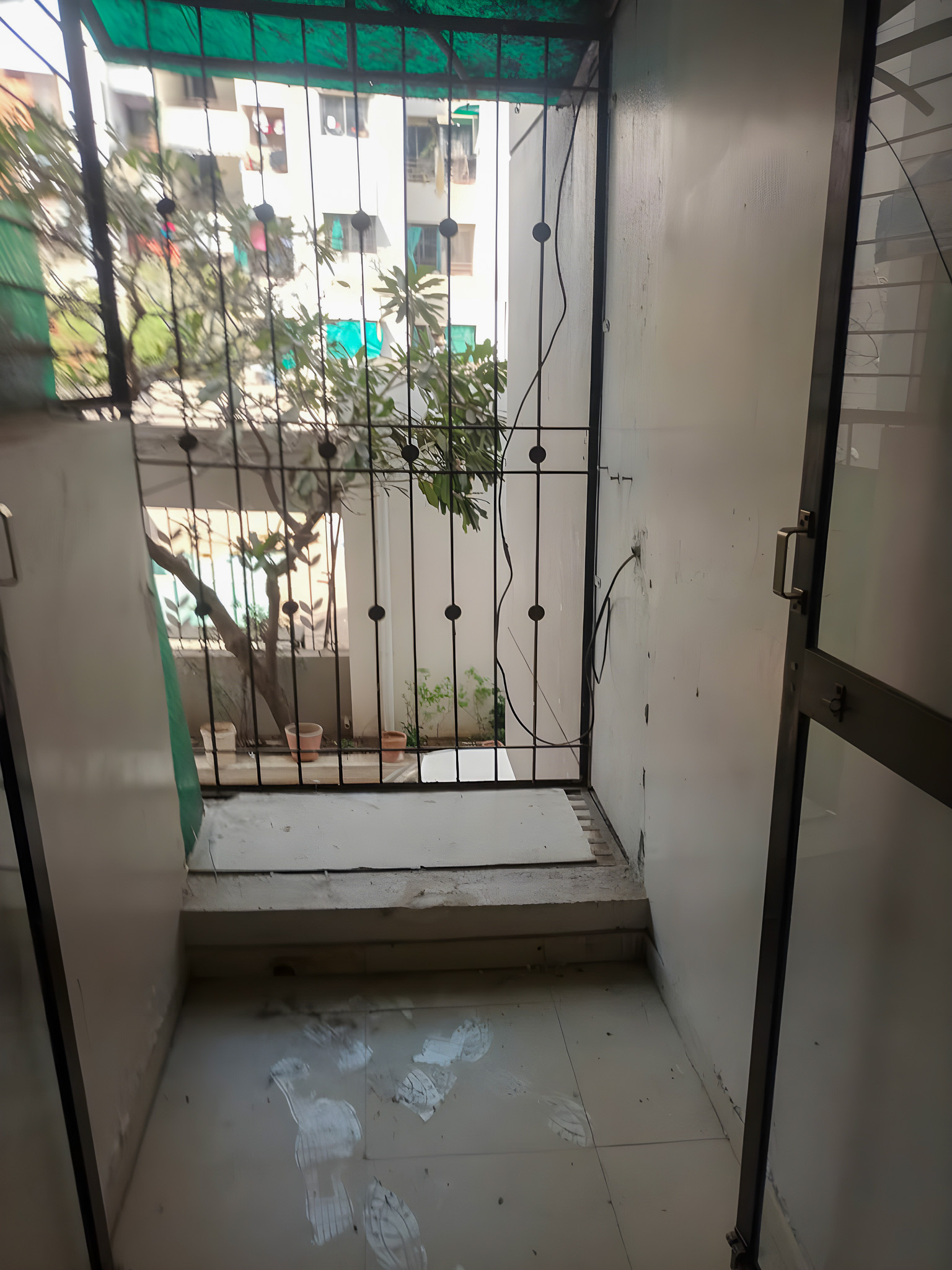 360 square feet Flat for sale in AAKRUTI LIFE STYLE, OPP.- BAPS SWAMINARAYAN TEMPLE, NR VADSAR FLYOVER Vadodara — photo 4