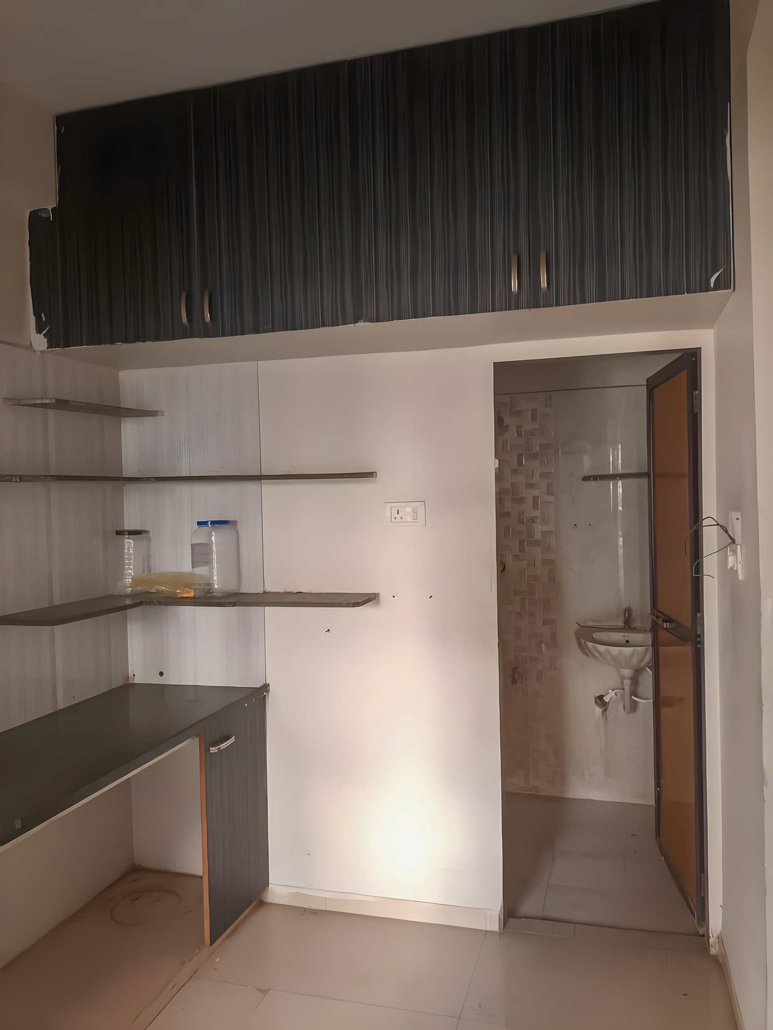 360 square feet Flat for sale in AAKRUTI LIFE STYLE, OPP.- BAPS SWAMINARAYAN TEMPLE, NR VADSAR FLYOVER Vadodara — photo 8