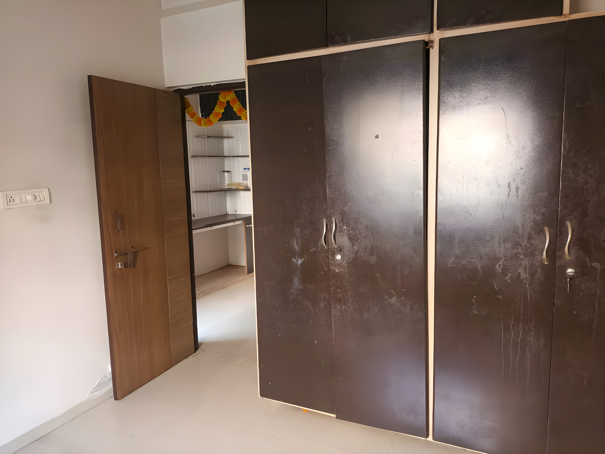 360 square feet Flat for sale in AAKRUTI LIFE STYLE, OPP.- BAPS SWAMINARAYAN TEMPLE, NR VADSAR FLYOVER Vadodara — photo 9