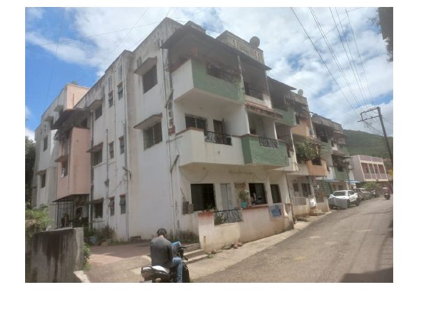 60.4 square meter Flat for sale in Satara — photo 1