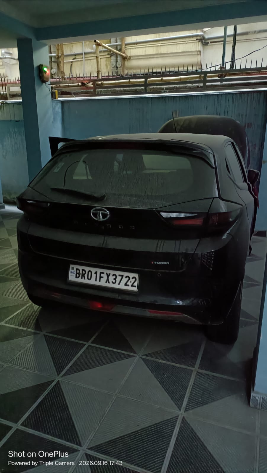 2022 Tata Altroz XZ+ Hatchback 44577 km 4 years for sale in Sanjay Mishra Patna — photo 2