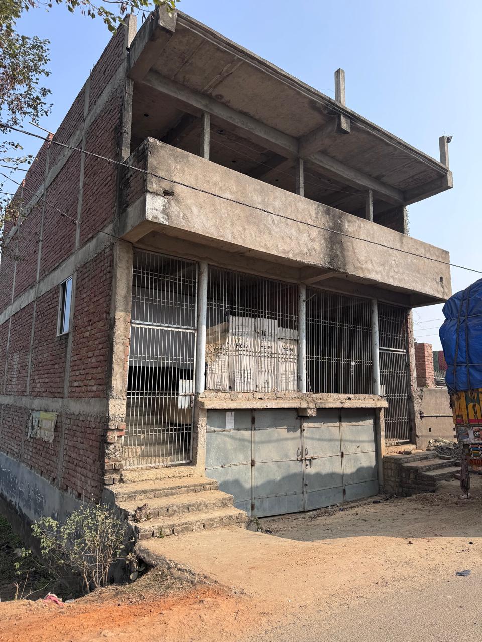 1405 square feet Individual House for sale in Banka Amarpur — photo 1