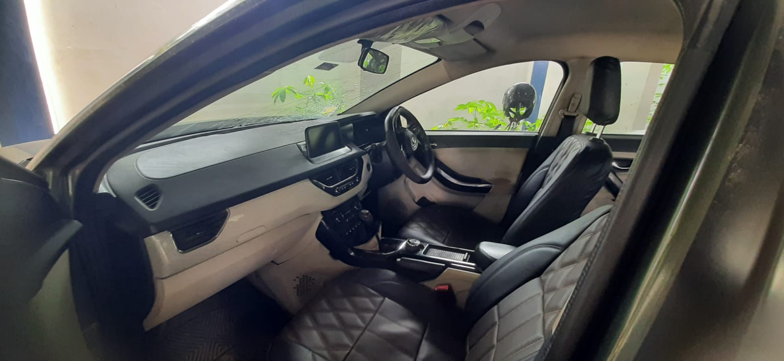 2020 Tata Nexon XZ+ Diesel MT SUV 236062 km 6 years for sale in SBI MAIN BRANCH PRAYAGRAJ, KUTCHERY ROAD, PRAYAGRAJ-211002 Prayagraj — photo 5