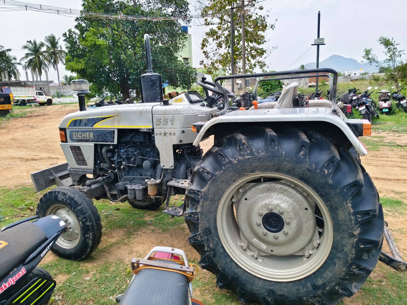 2024 Eicher 551 4WD Prima G3 Tractor 1000 km 2 years for sale in Kamdhenu Parking Yard vellore Karugampattur