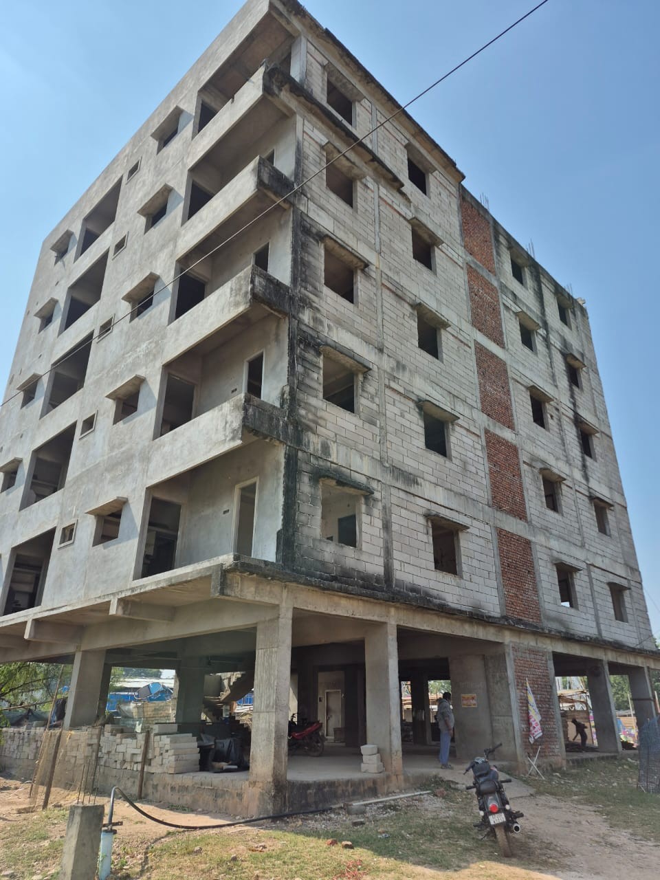 Flat for sale in Tadepalligudem