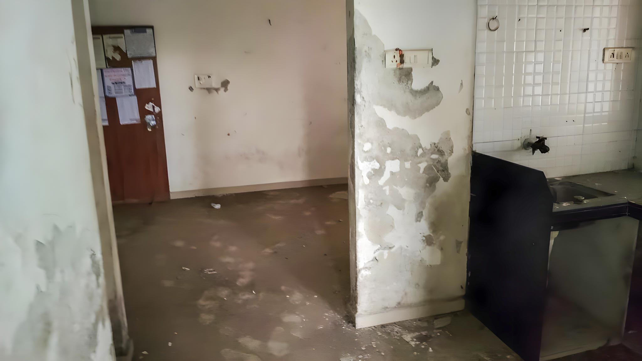 1040 square feet Flat for sale in Surat — photo 19