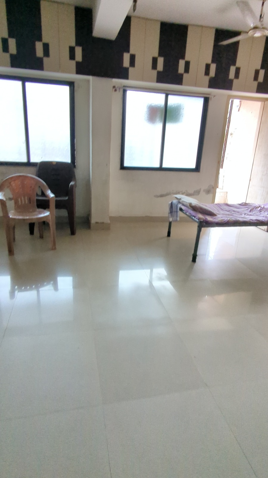1090 square feet Flat for sale in Sayan — photo 3