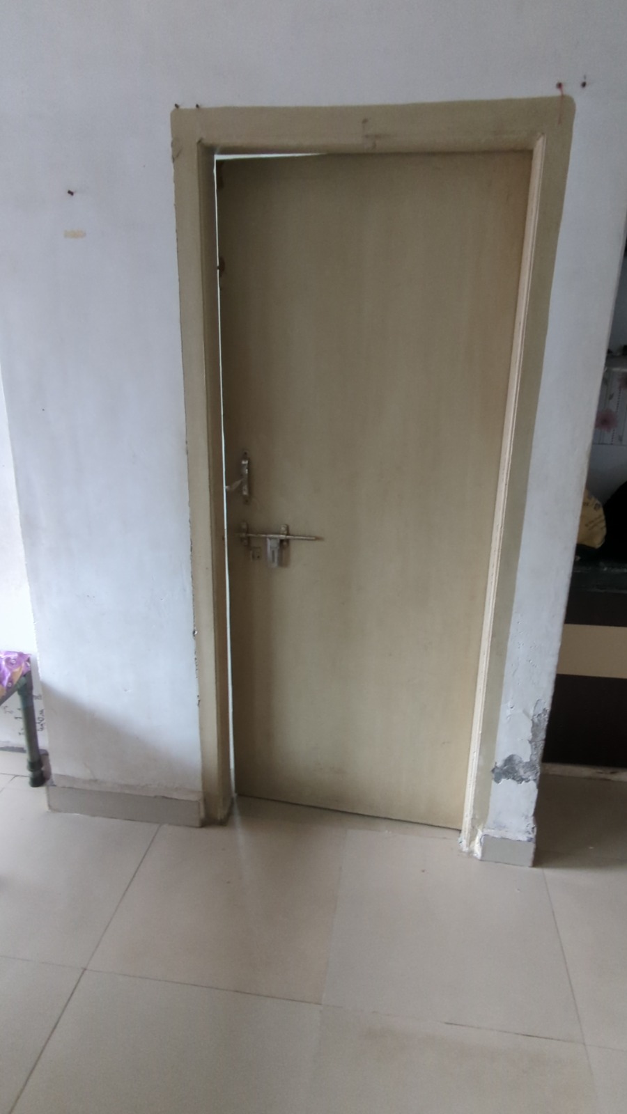 1090 square feet Flat for sale in Sayan — photo 4