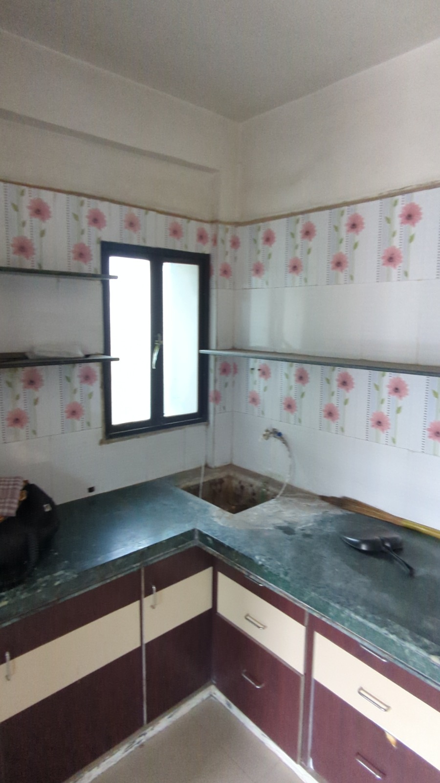 1090 square feet Flat for sale in Sayan — photo 5
