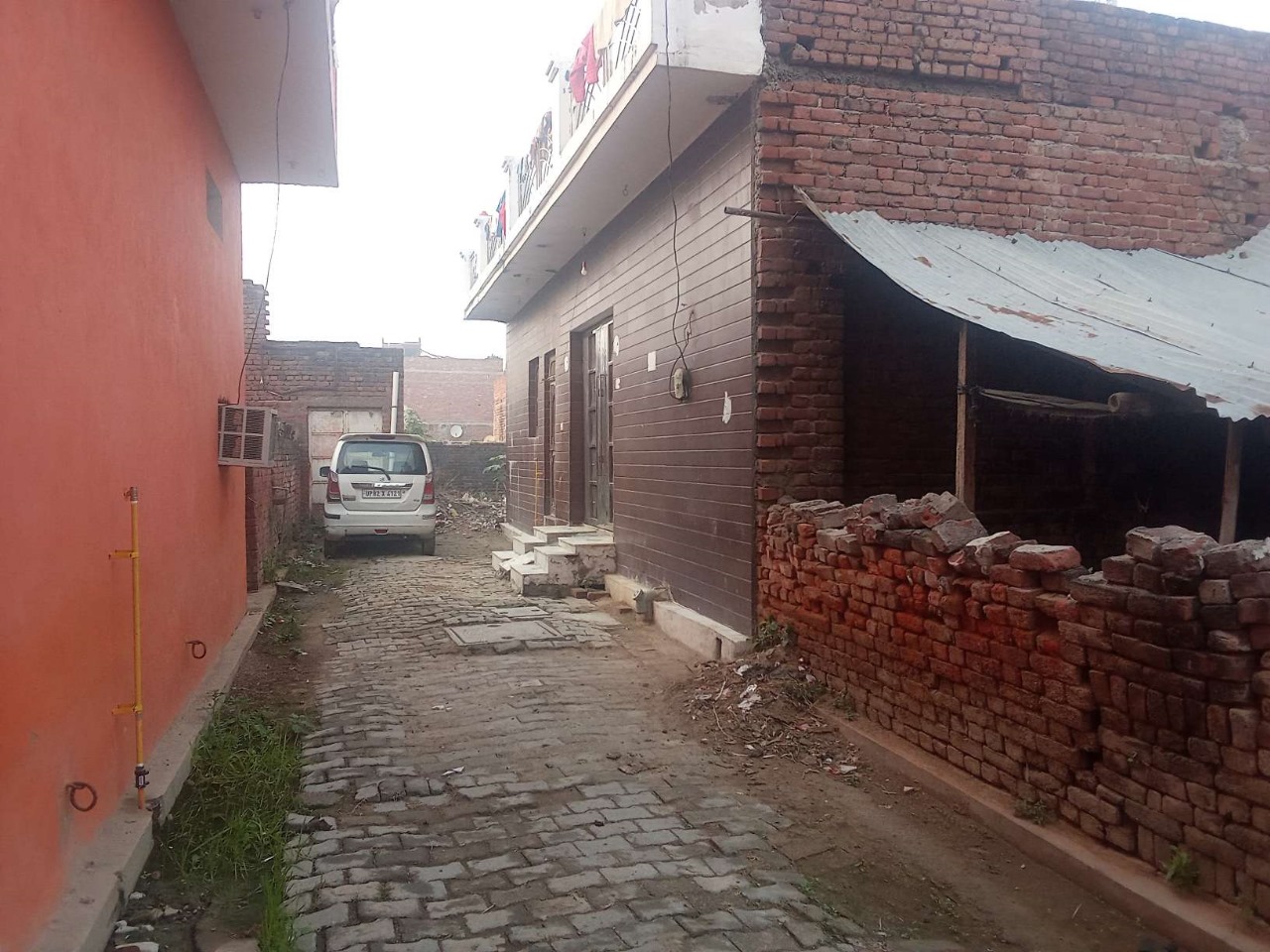 Individual House for sale in Etah — photo 3