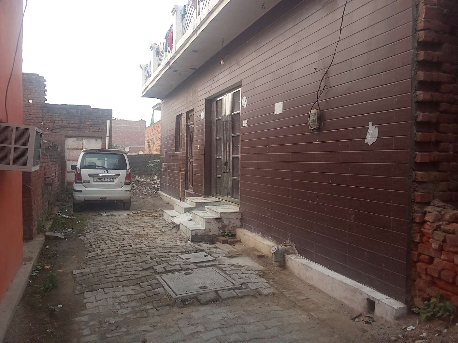 Individual House for sale in Etah — photo 1