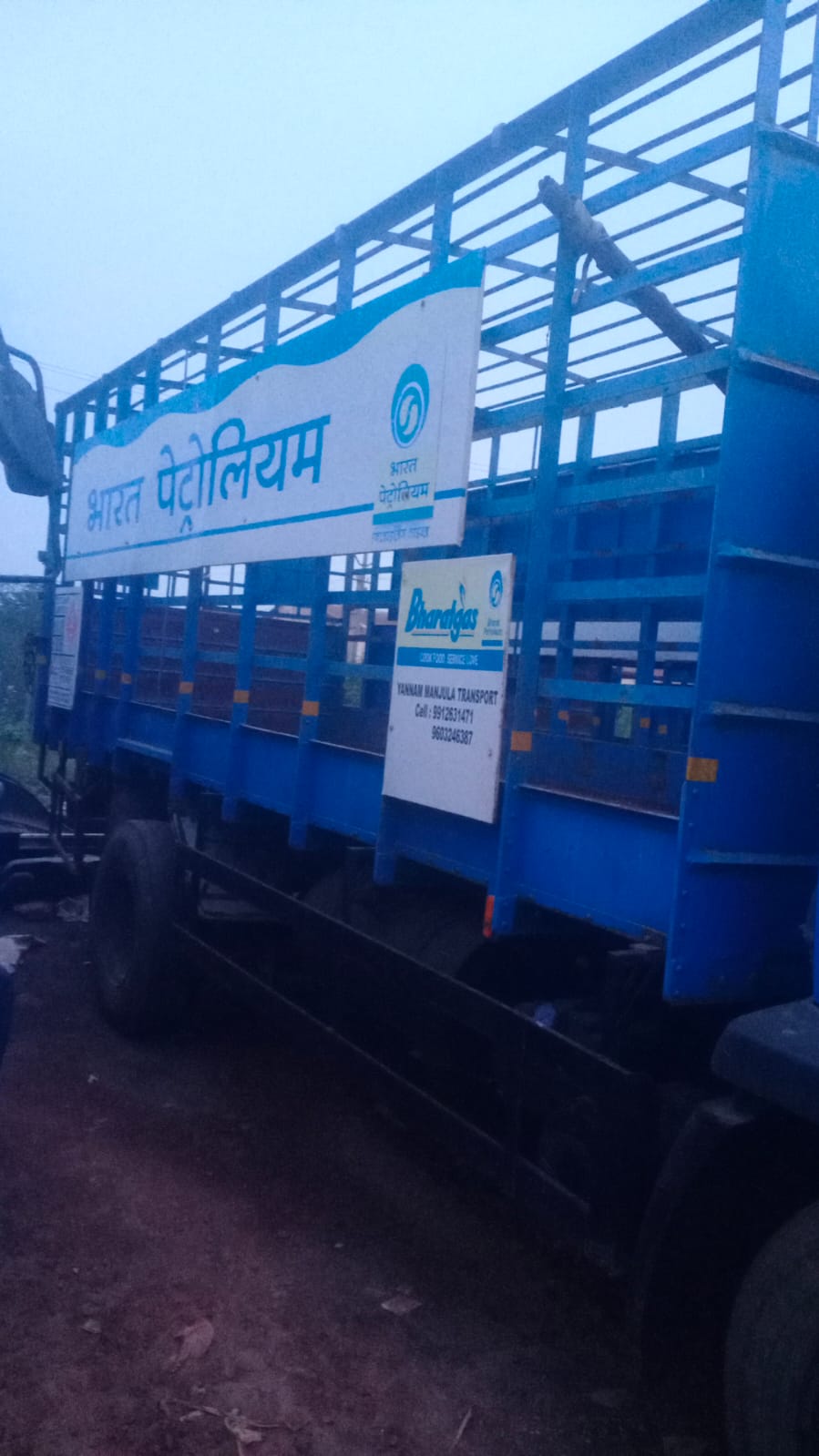 2024 Ashok Leyland Partner 6 Tyre 2820/FSD/11 ft Truck 100000 km 2 years for sale in KAKINADA Kakinada — photo 2