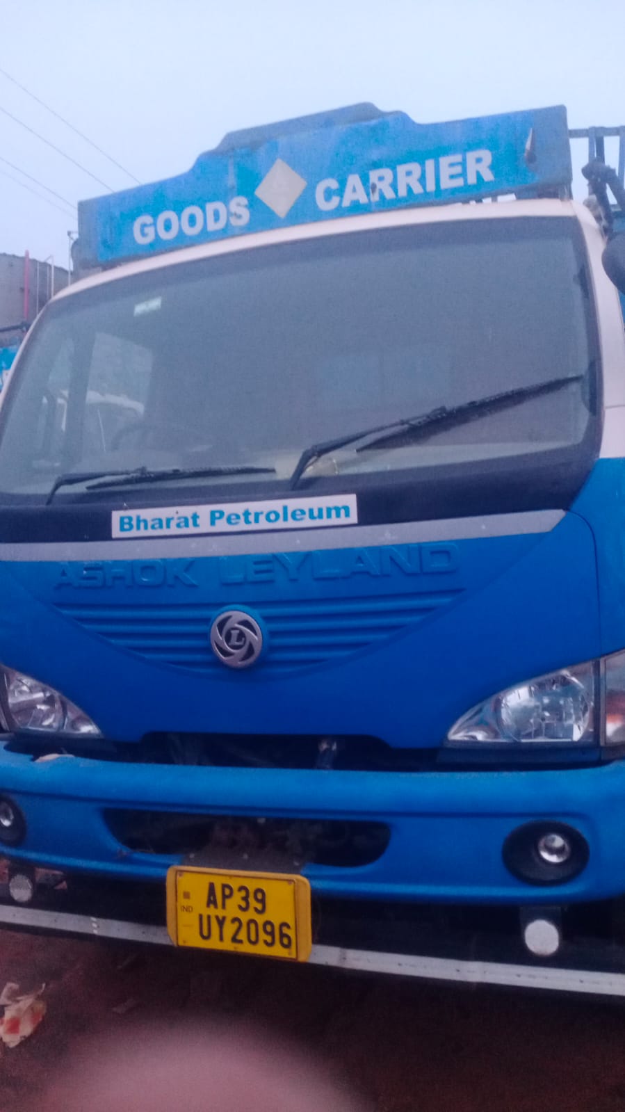 2024 Ashok Leyland Partner 6 Tyre 2820/FSD/11 ft Truck 100000 km 2 years for sale in KAKINADA Kakinada — photo 4