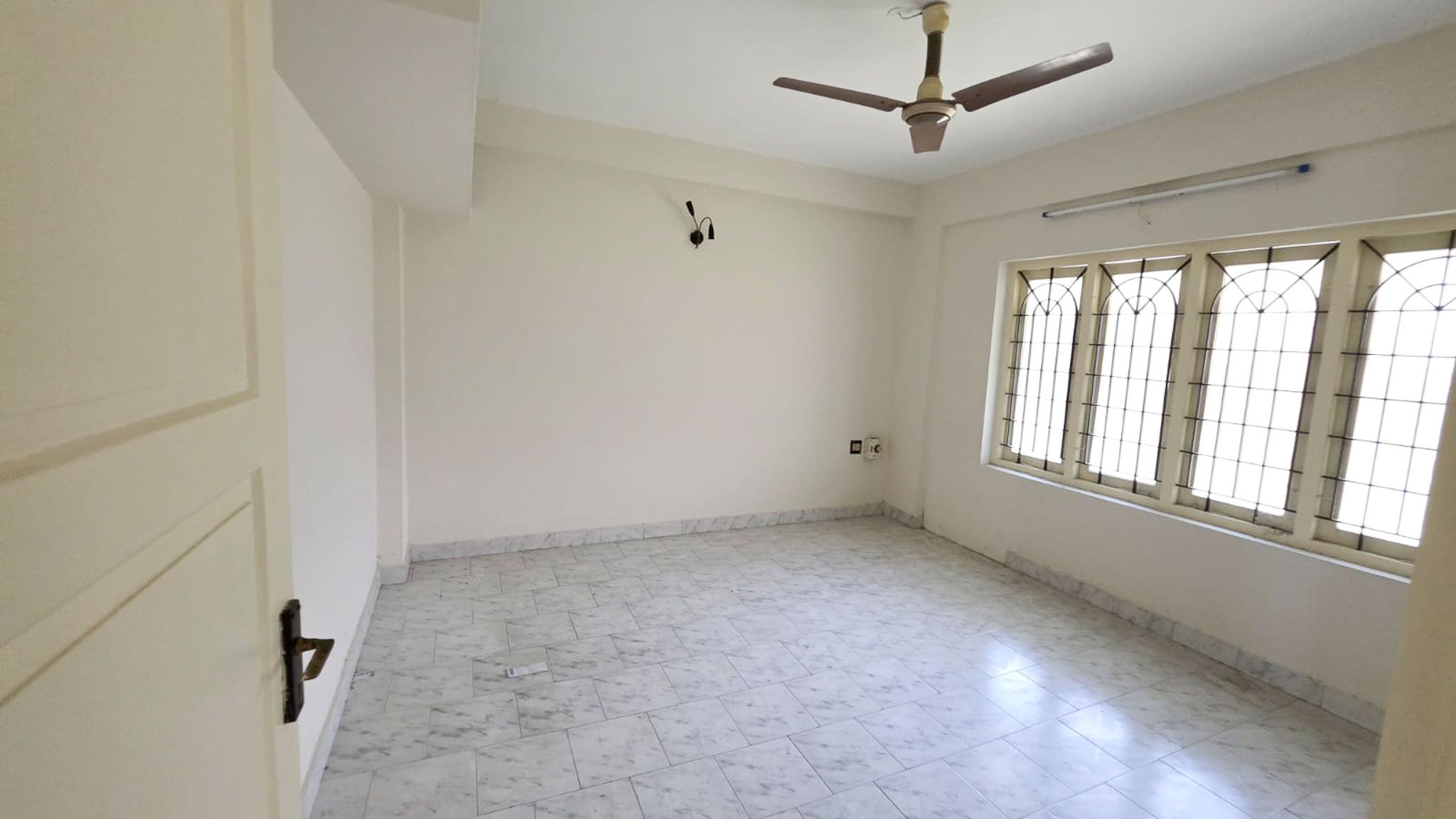 2 BHK Flat for sale in EAST AVENUE APARTMENT, Kaloor Ernakulam Kochi — photo 19