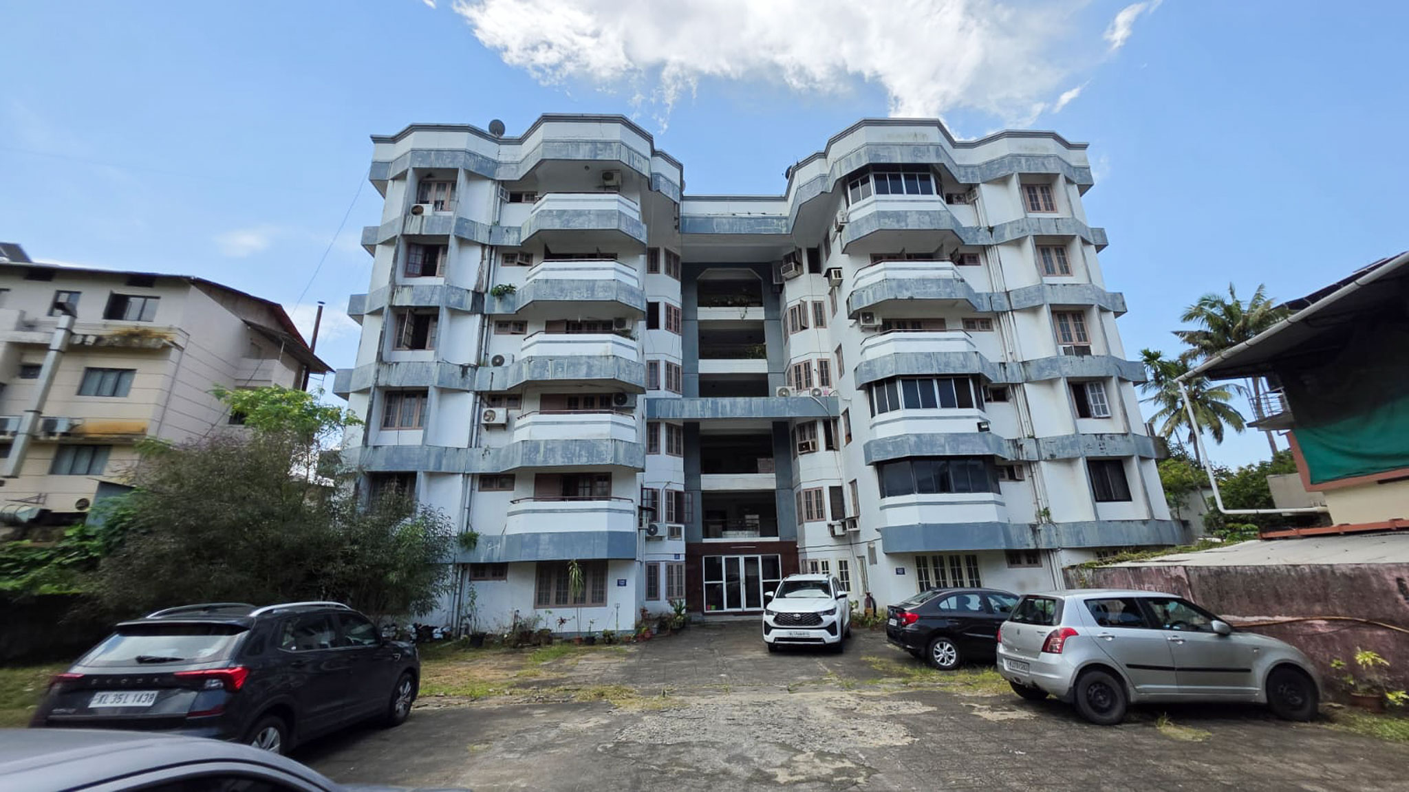 2 BHK Flat for sale in EAST AVENUE APARTMENT, Kaloor Ernakulam Kochi — photo 1
