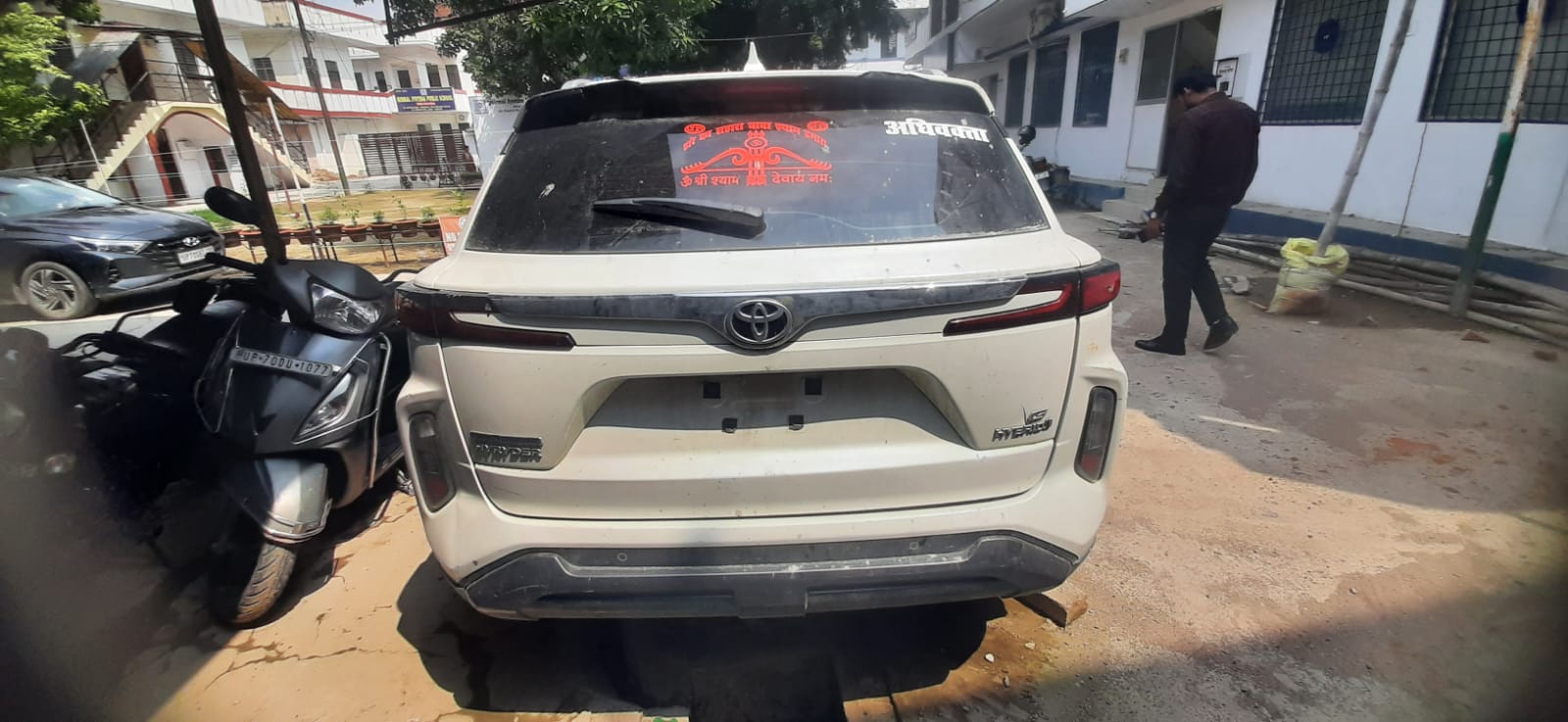 2024 Toyota Urban Cruiser Hyryder G Hybrid e-Drive SUV 61369 km 2 years for sale in SBI MAIN BRANCH PRAYAGRAJ, KUTCHERY ROAD, PRAYAGRAJ-211002 Prayagraj — photo 2