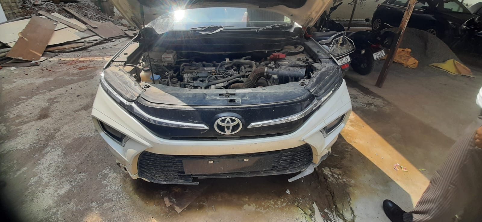 2024 Toyota Urban Cruiser Hyryder G Hybrid e-Drive SUV 61369 km 2 years for sale in SBI MAIN BRANCH PRAYAGRAJ, KUTCHERY ROAD, PRAYAGRAJ-211002 Prayagraj — photo 3