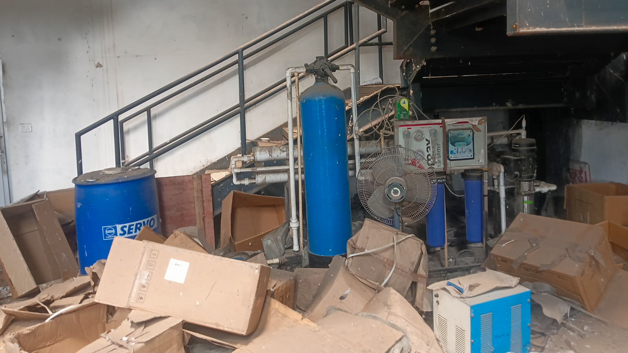 1137.53 square meter Hypothecated Plant & Machinery (Used for indulged in manufacturing various kind of disposable items like plates, bowls, glassware, cutlery etc. from the sugarcane bagasse) lying at Factory Premises. for sale in Reliance Model Eco — photo 8