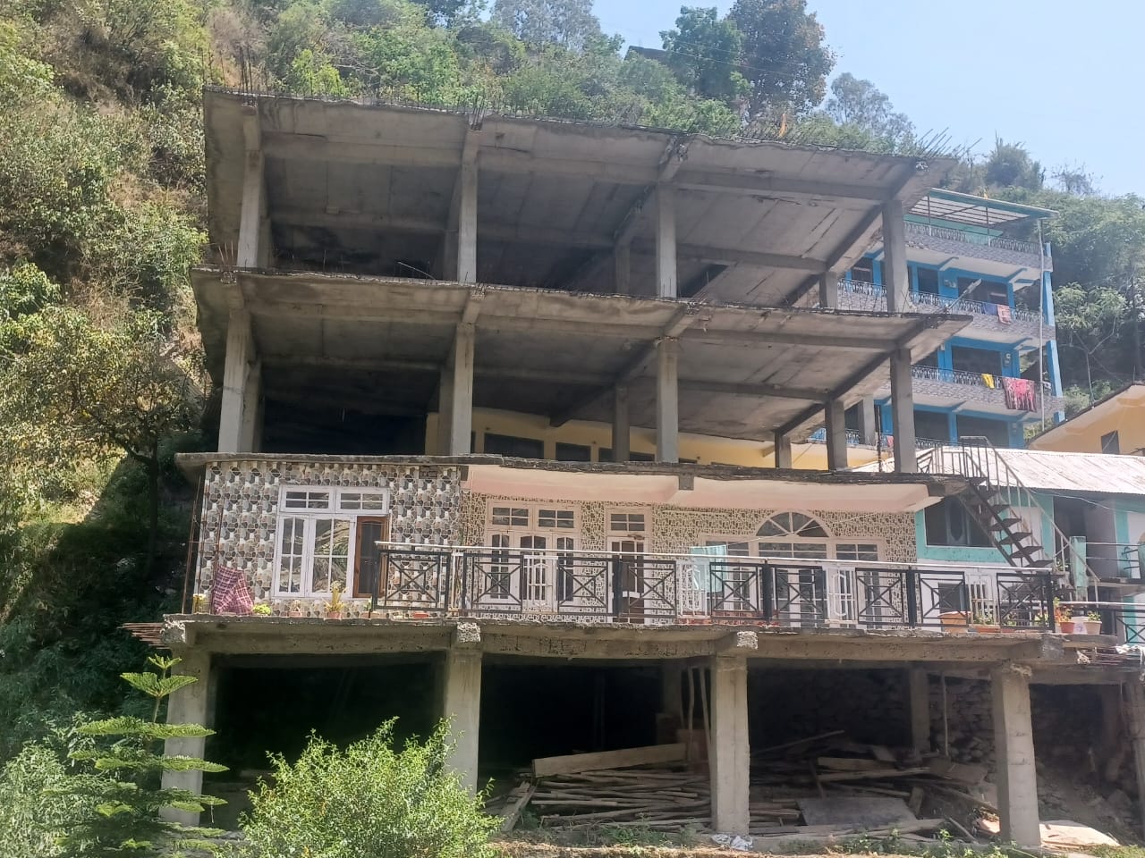 95.76 square meter Individual House for sale in Kullu