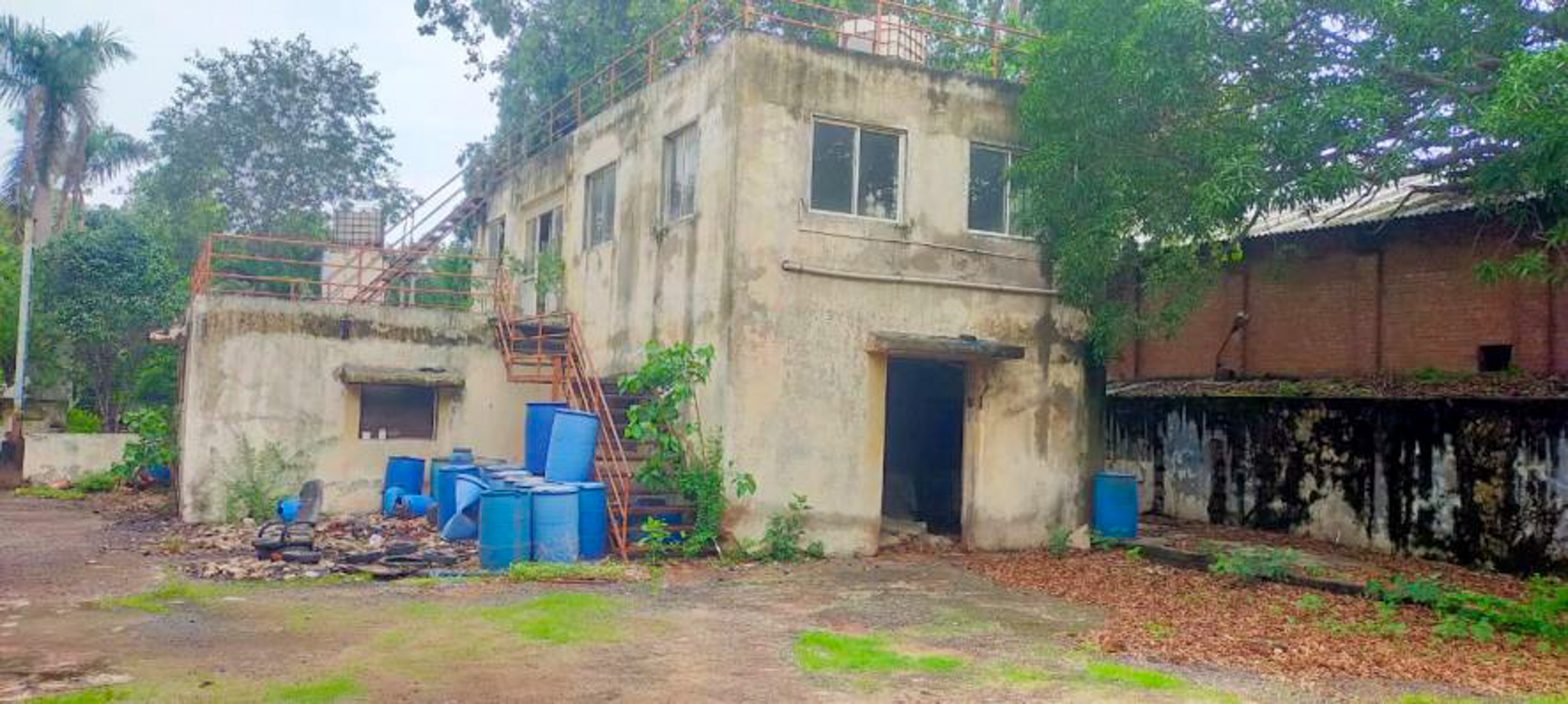 Industrial Plot with Factory Building for sale in GIDC industrial estate Phase-I Naroda Ahmedabad Ahmedabad — photo 3