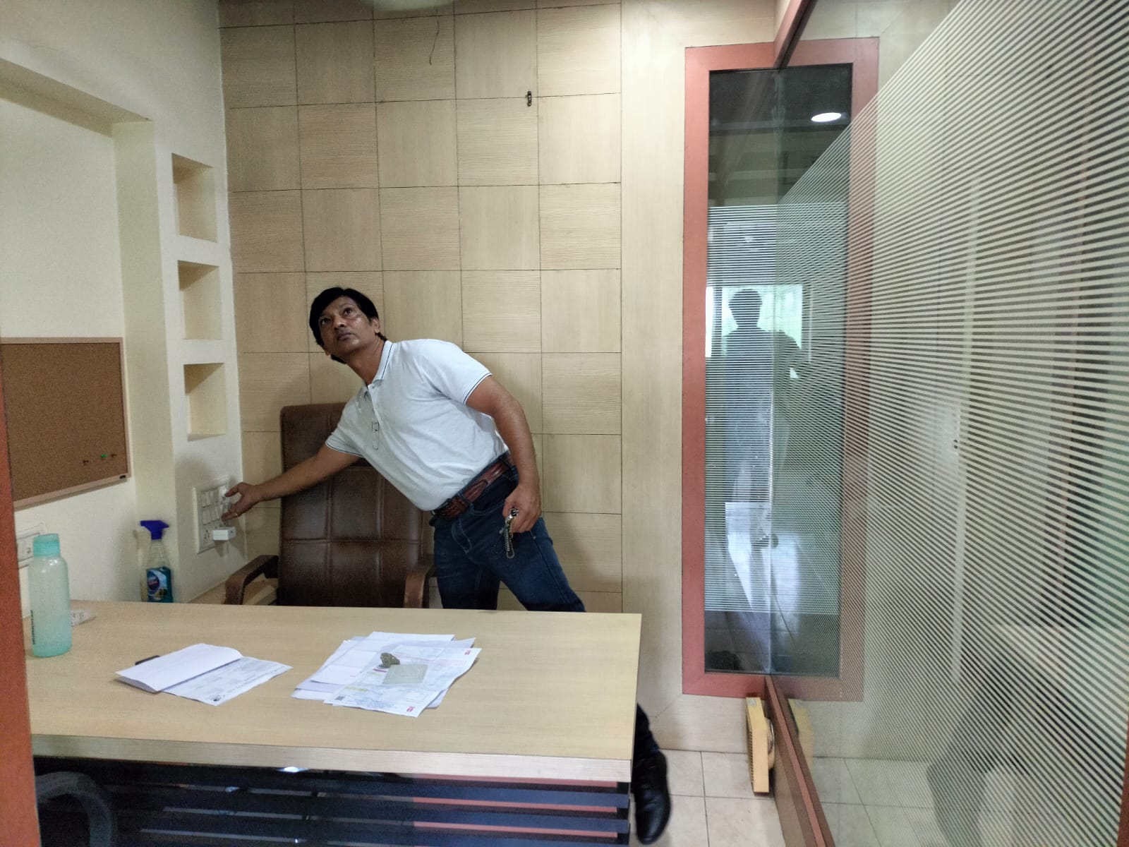 261 square feet Office for sale in Vapi Balitha — photo 4