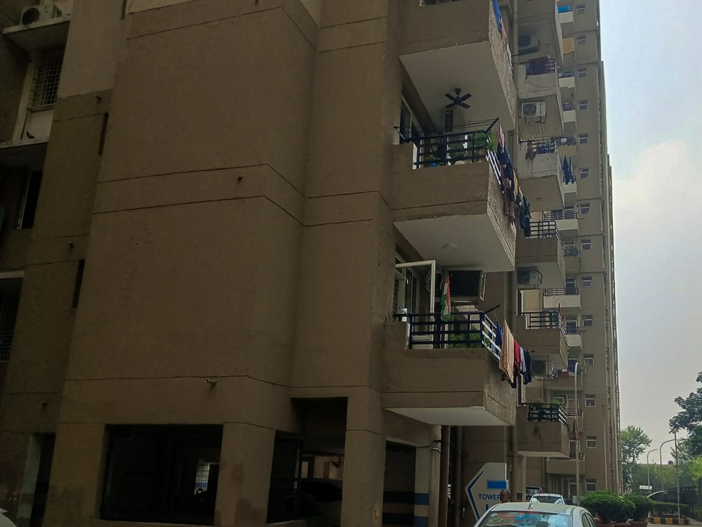 4 BHK Flat for sale in STELLAR JEEVAN, Bisrakh, Greater Noida Greater Noida — photo 9