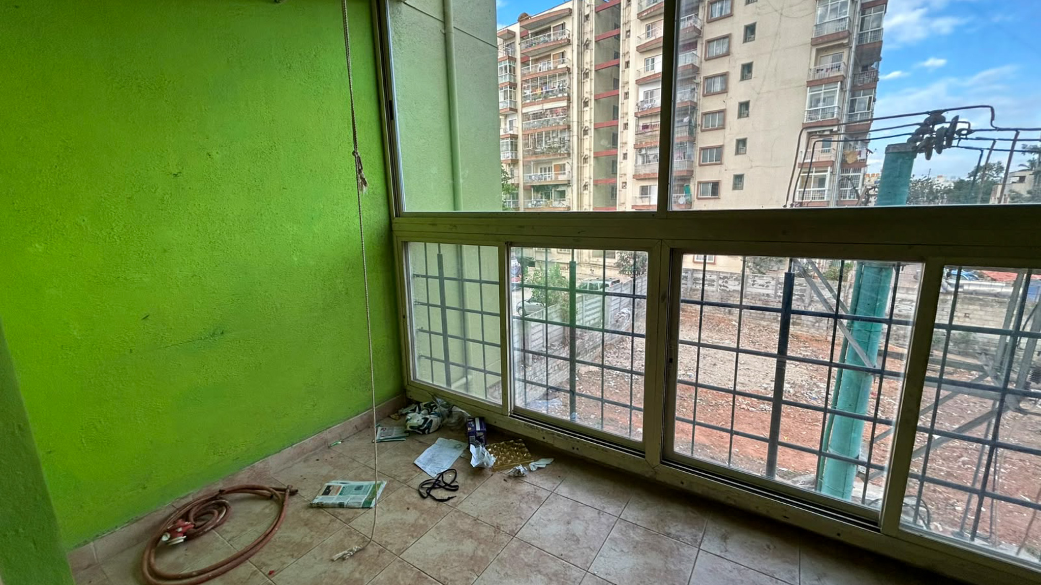 950 square feet Flat for sale in SIATUATED AT M S RAMAIAH ROAD ,POORNAPURA VILLAGE KASABA HOBLI Bengaluru — photo 4