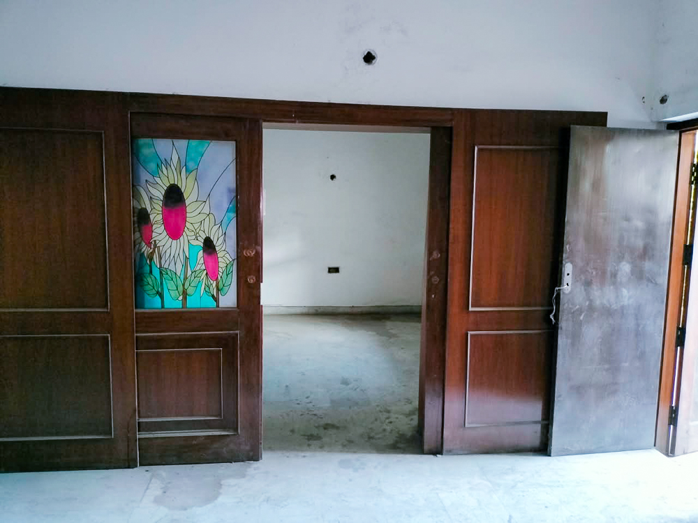 2 BHK Flat for sale in H -5 second floor Block H South Ext New Delhi, South Extention Part-1 New Delhi New Delhi — photo 2
