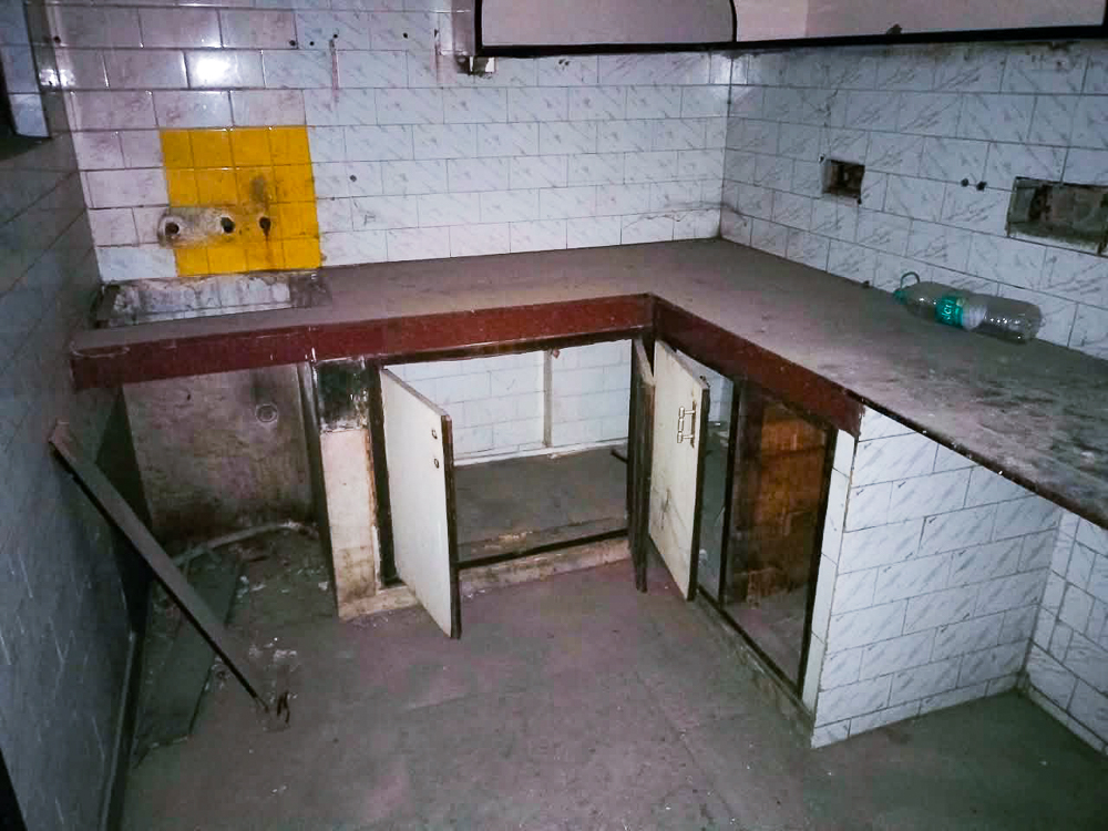 2 BHK Flat for sale in H -5 second floor Block H South Ext New Delhi, South Extention Part-1 New Delhi New Delhi — photo 6