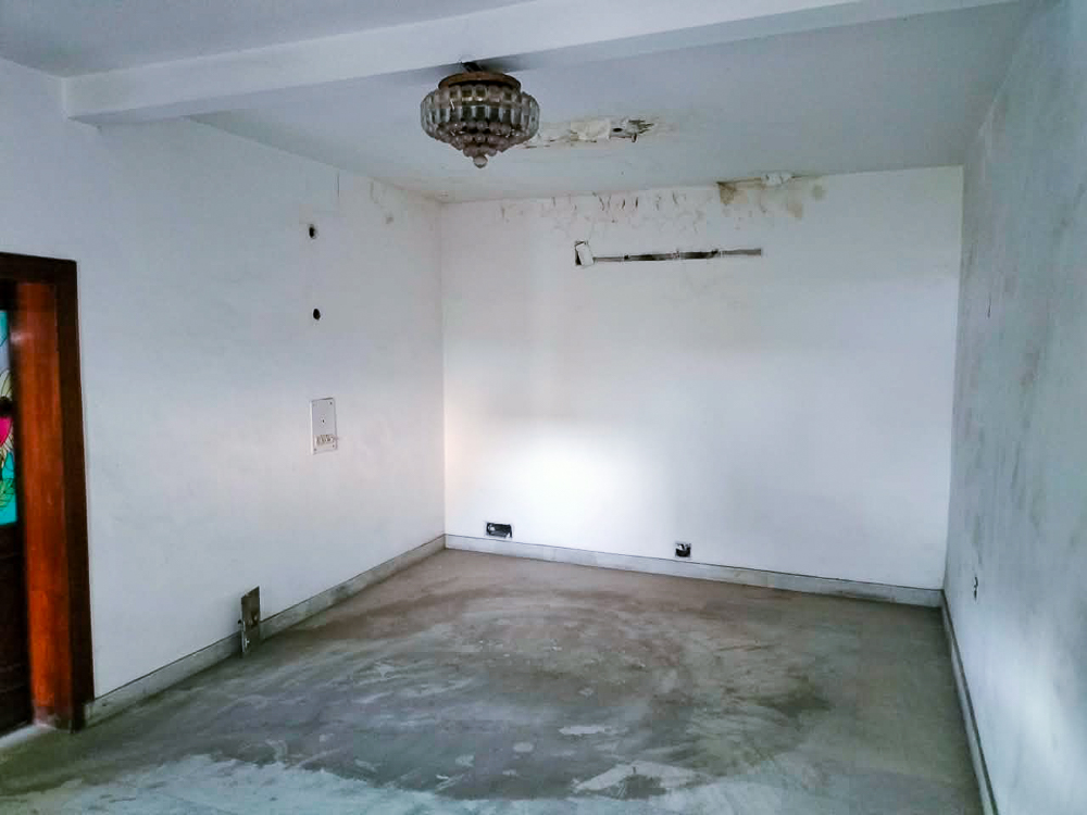 2 BHK Flat for sale in H -5 second floor Block H South Ext New Delhi, South Extention Part-1 New Delhi New Delhi — photo 7
