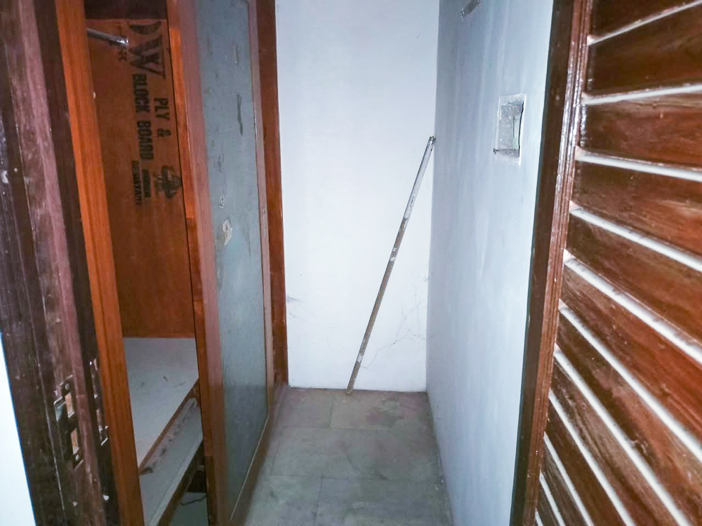 2 BHK Flat for sale in H -5 second floor Block H South Ext New Delhi, South Extention Part-1 New Delhi New Delhi — photo 10