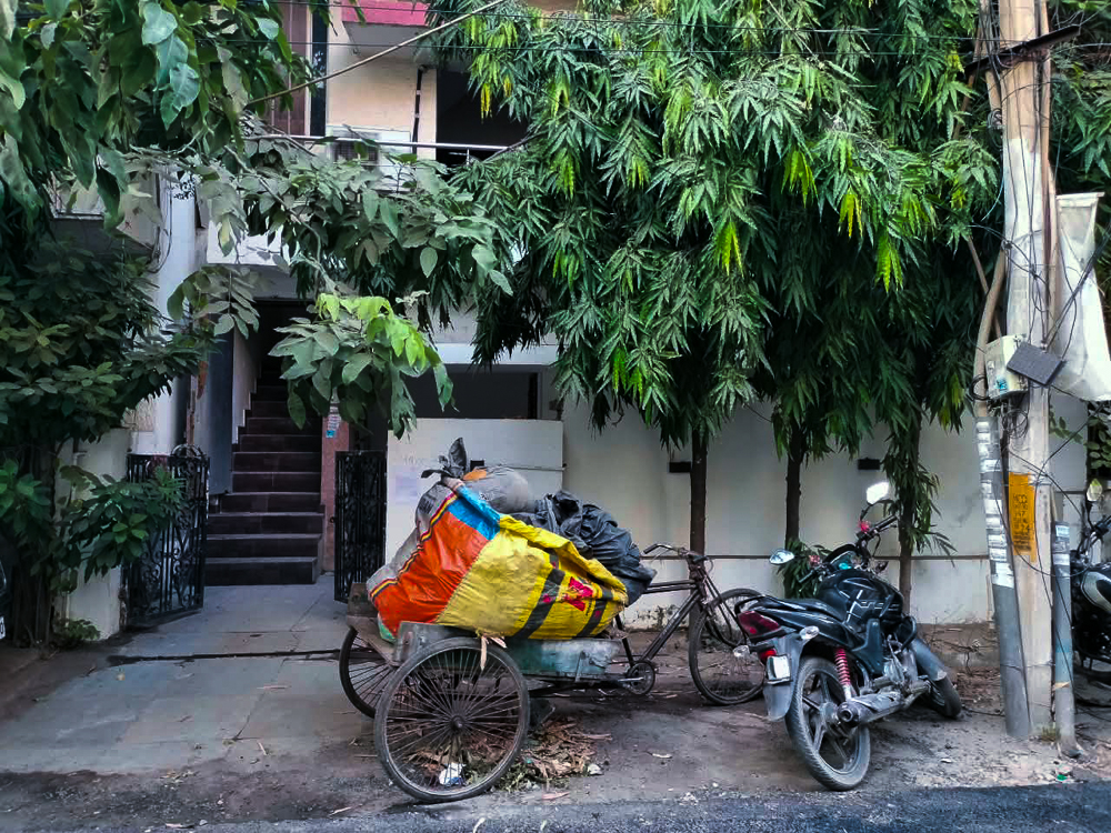 2 BHK Flat for sale in H -5 second floor Block H South Ext New Delhi, South Extention Part-1 New Delhi New Delhi — photo 22