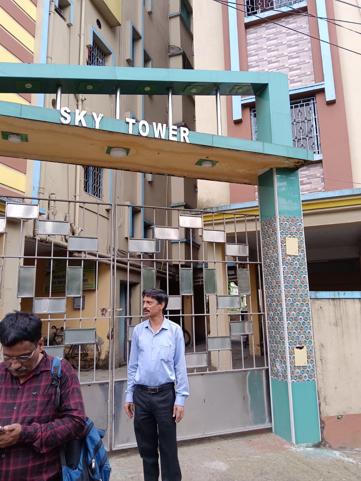 900 square feet Flat for sale in HOWRAH Bankra — photo 1