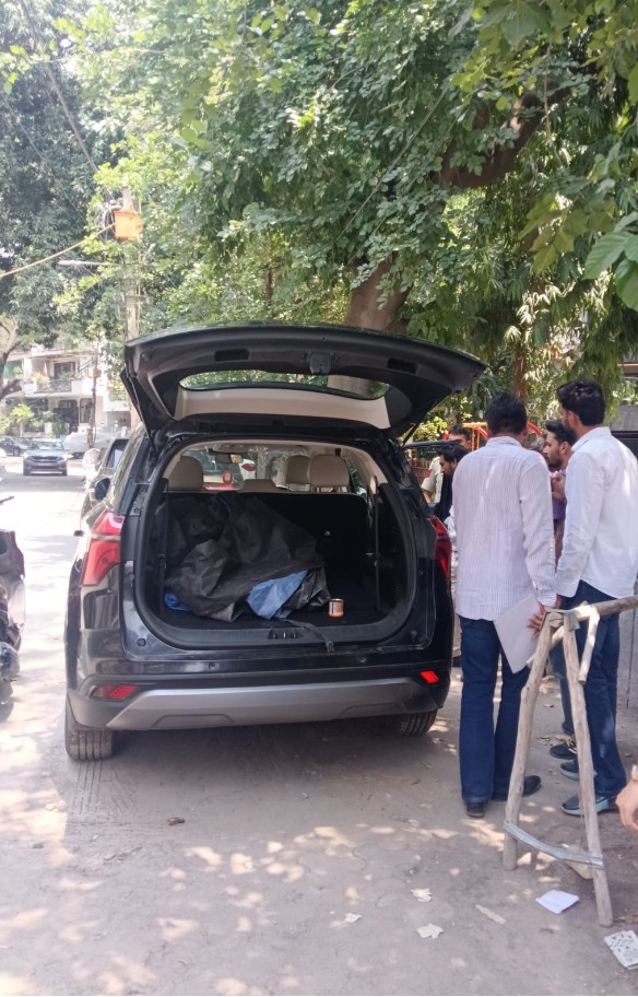 2024 Mahindra XUV700 AX7 SUV 30397 km 2 years for sale in Suraj legal services New Delhi — photo 4