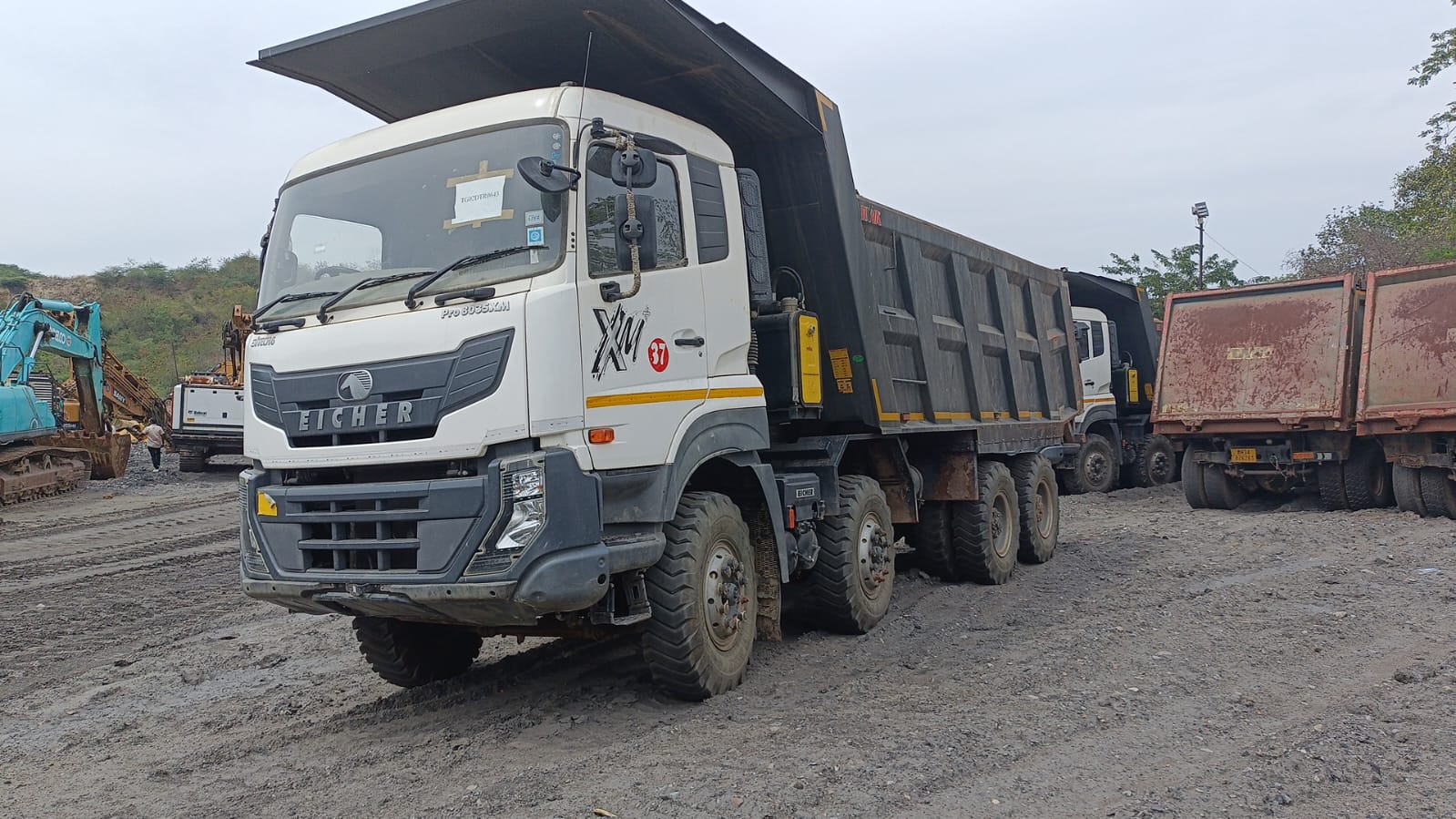 EICHER PRO 8035 XMLA for sale in Ghugus — photo 1